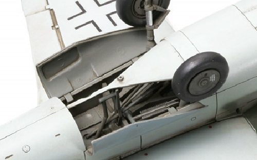 Tamiya 1/48 German Heinkel He162 A2 "Salamander" - Model Kit image
