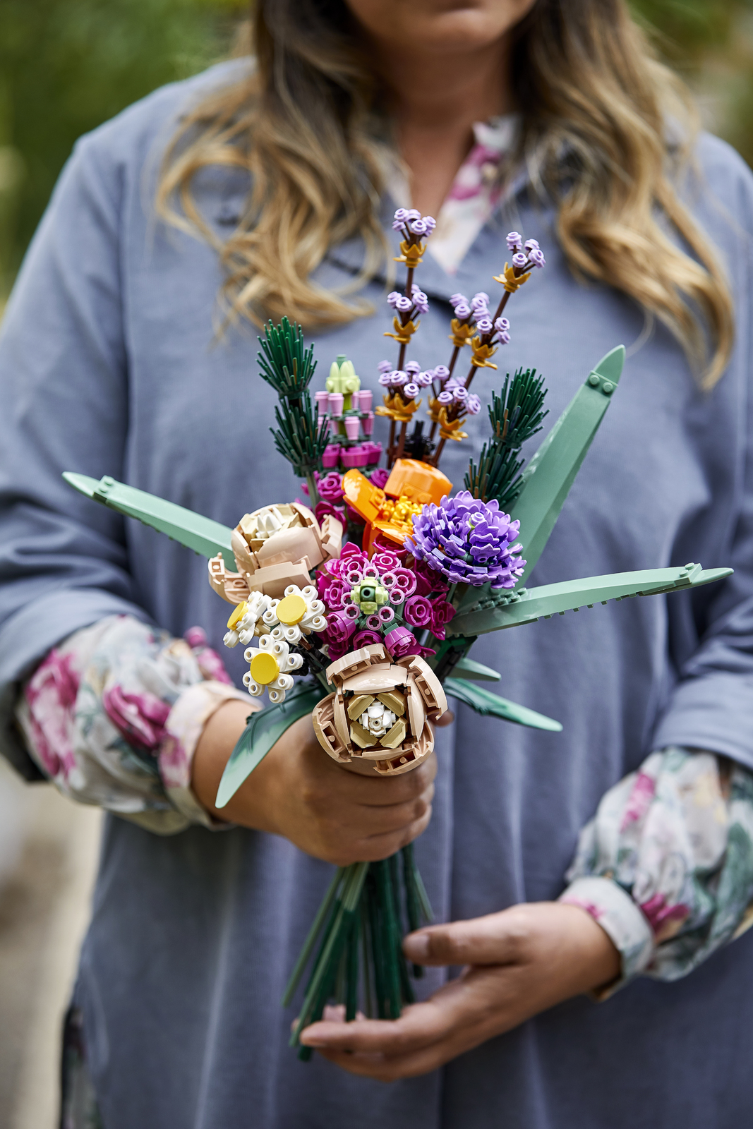 LEGO Icons - Flower Bouquet image