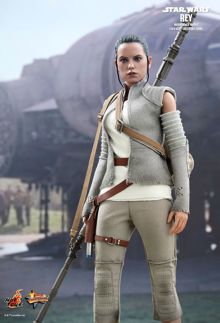Star Wars: The Force Awakens - 11" Rey (Resistance Outfit) Figure image