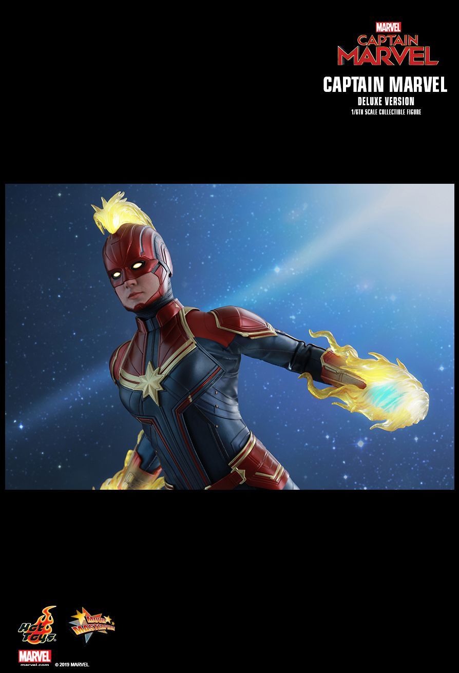 Captain Marvel: Captain Marvel - 12" Articulated Figure image