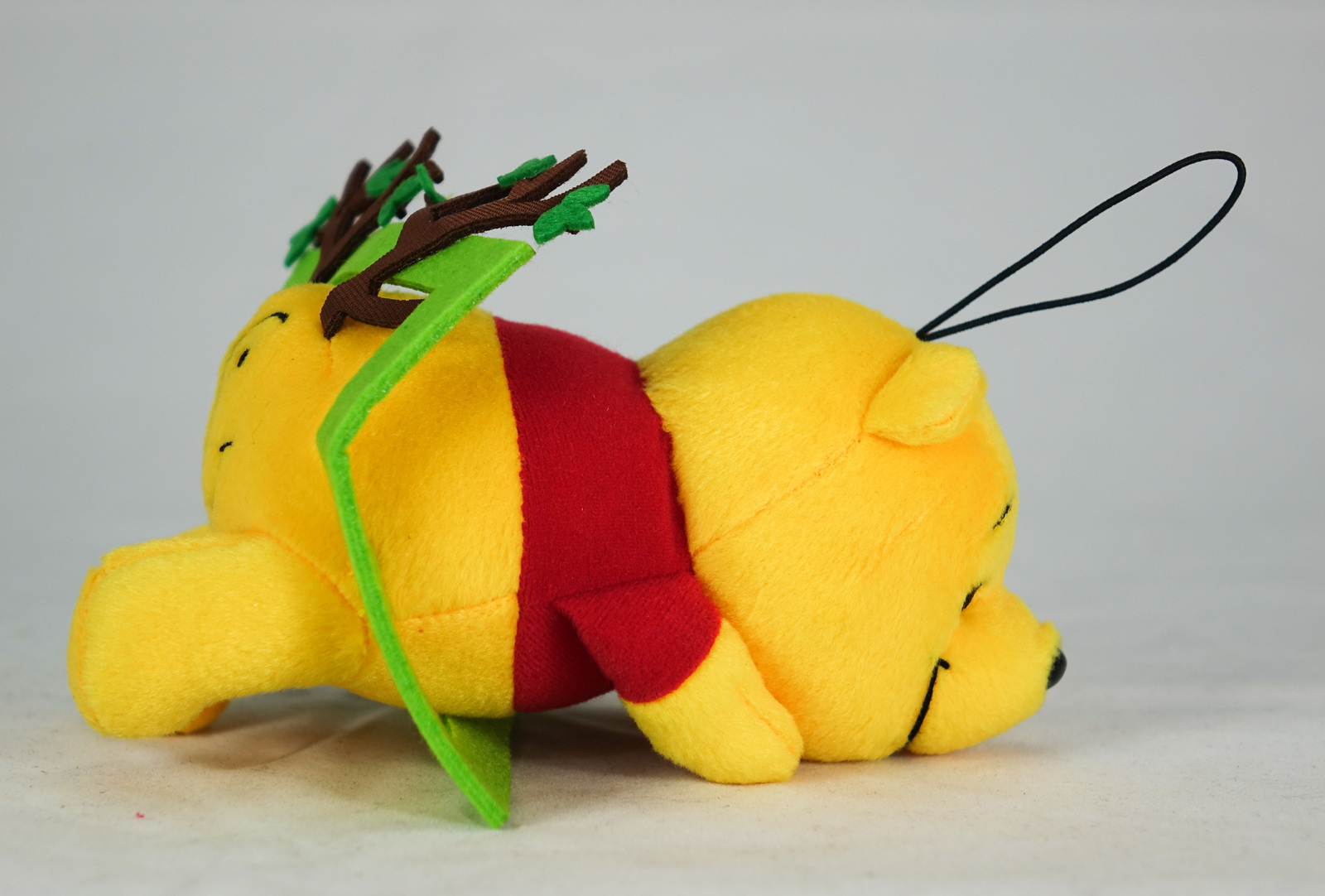 Winnie-the-Pooh small plush - Graffiti image