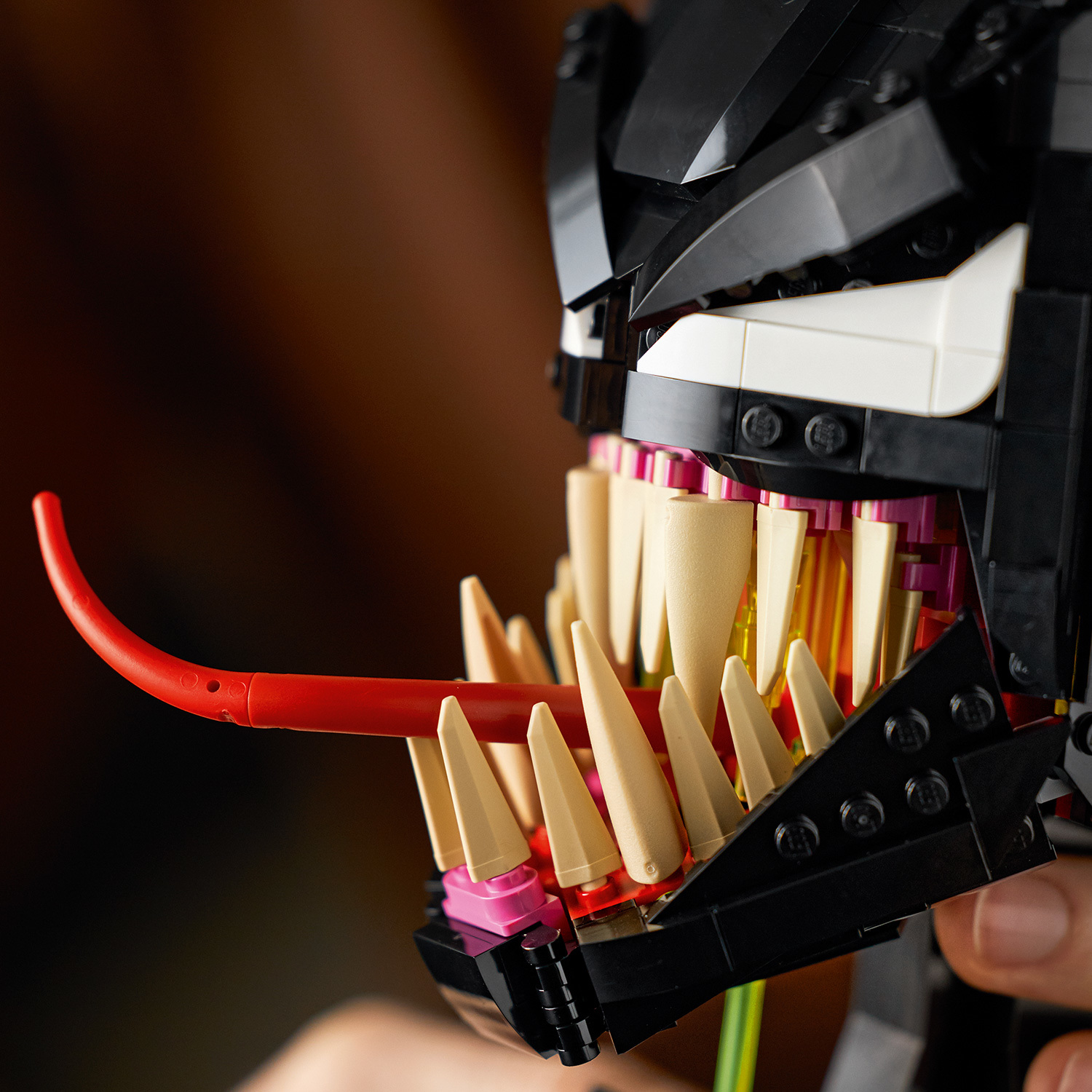 LEGO: Marvel Spiderman - Venom (76187) image