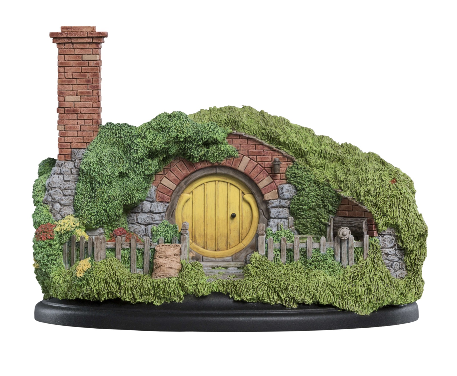 The Hobbit: 16 Bagshot Row - Hobbit Hole Statue