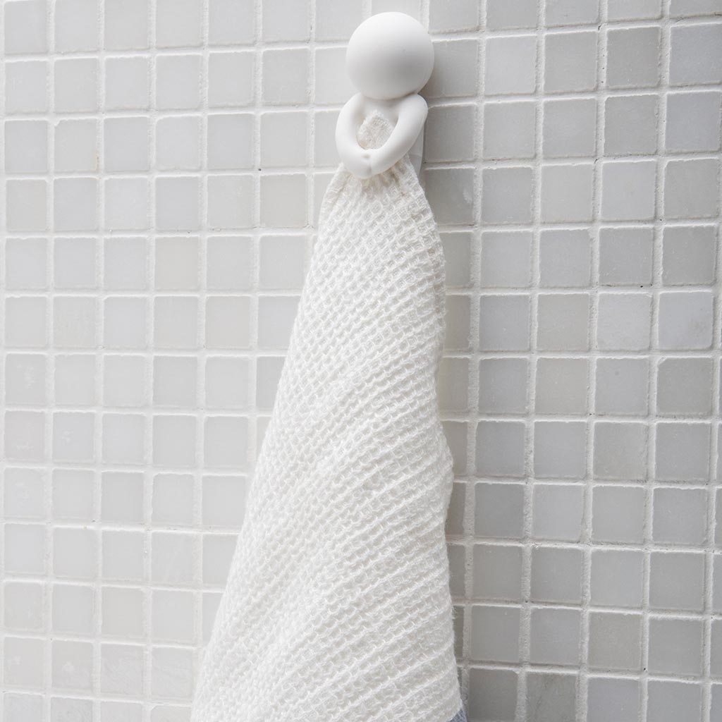 Monkey Business: Modesto Towel Holder (White)