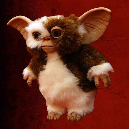 Gremlins: Gizmo Puppet Replica image