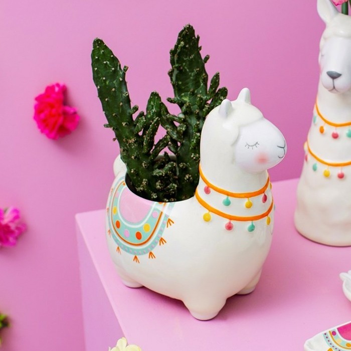 Lima Llama Planter