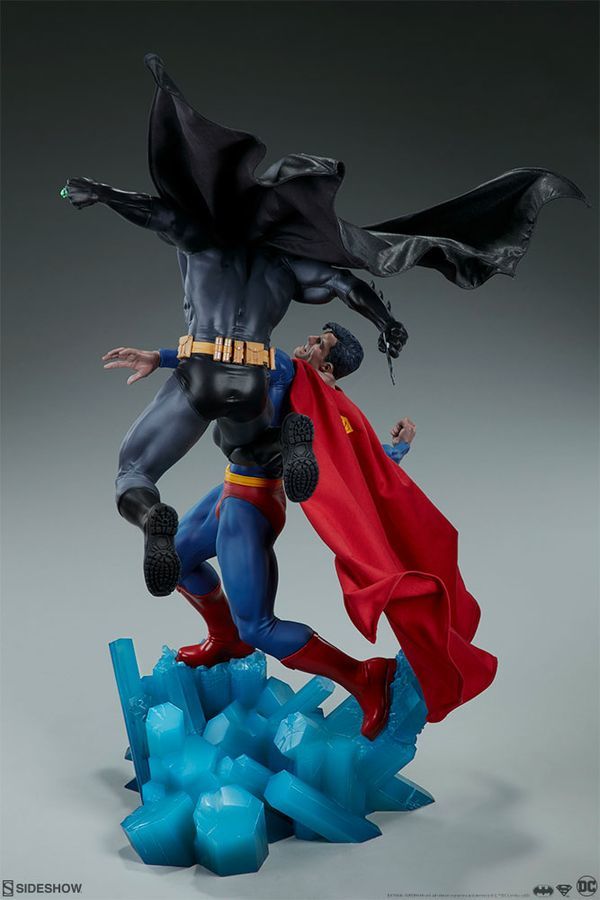 Batman vs Superman - 23.5" Diorama image