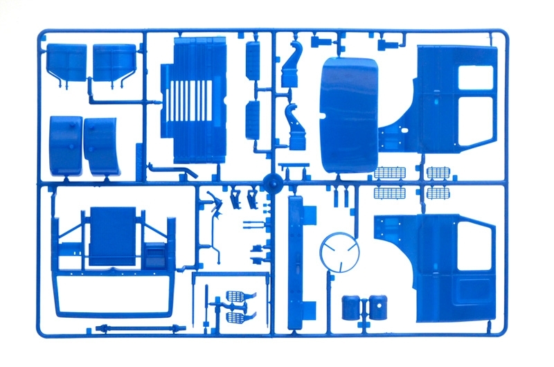 1:24 Scania 143m Topline 4x2 - Model Kit image