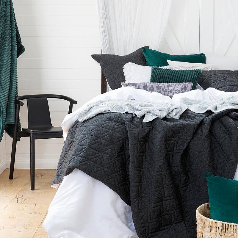 Bambury King Quilted Quilt Cover Set (Cisco) image