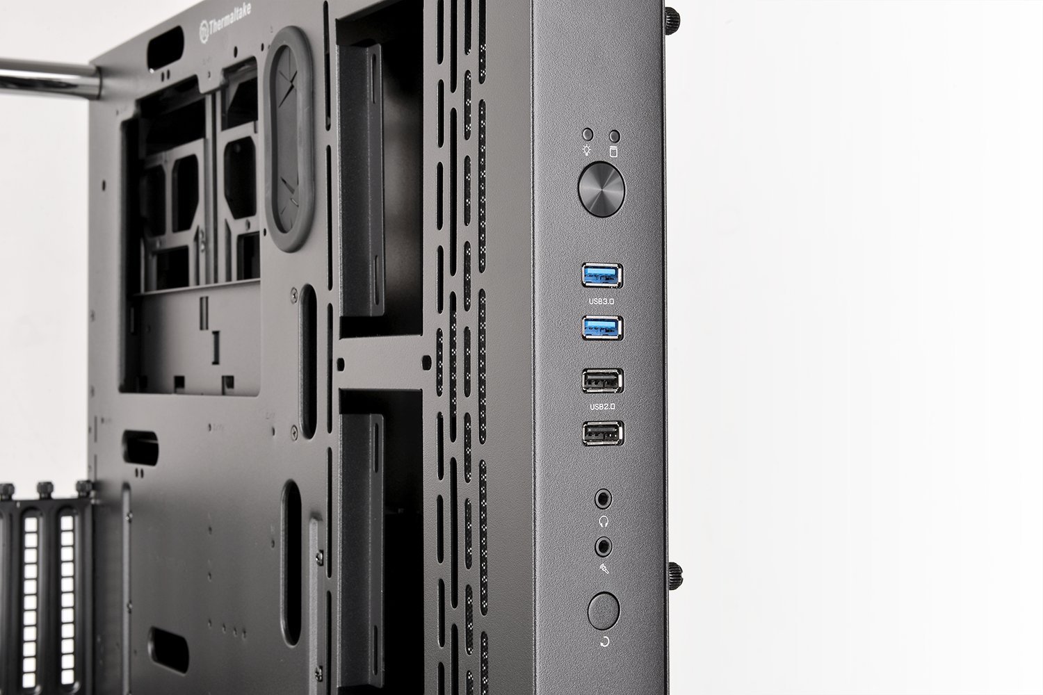 Thermaltake: Core P3 ATX Wall-Mount Chassis