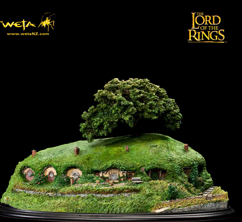 Lord of the Rings Bag End Statue image