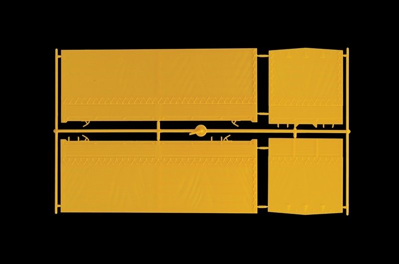 Italeri: 1:24 Canvas Trailer - Model Kit image