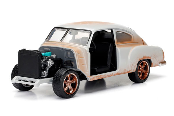 Jada: 1/24 FF8 Dom's Chevy Fleetline Diecast Model image