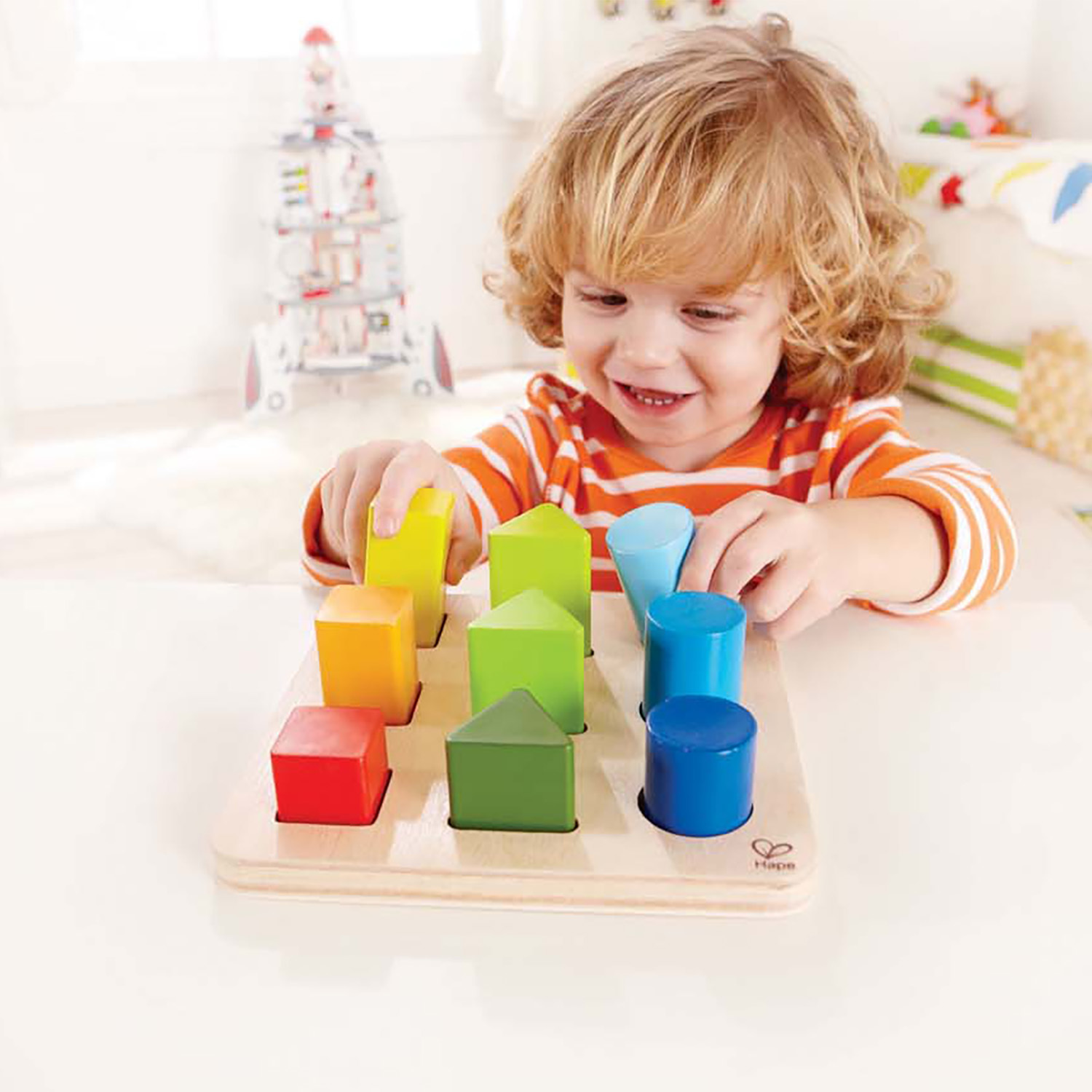 Hape: Colour And Shape Sorter