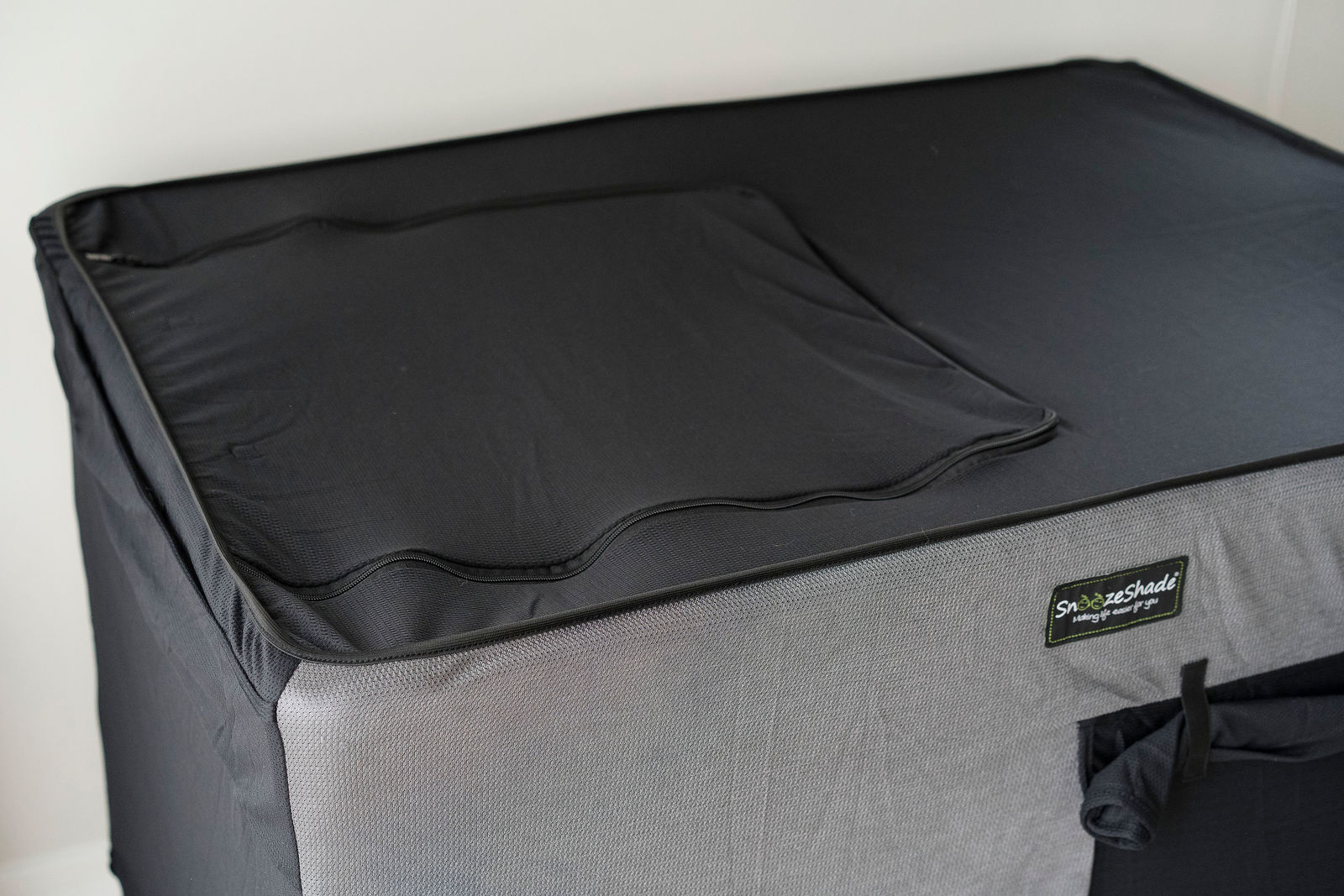 Buy SnoozeShade Travel Cot Blackout Cover at Mighty Ape NZ