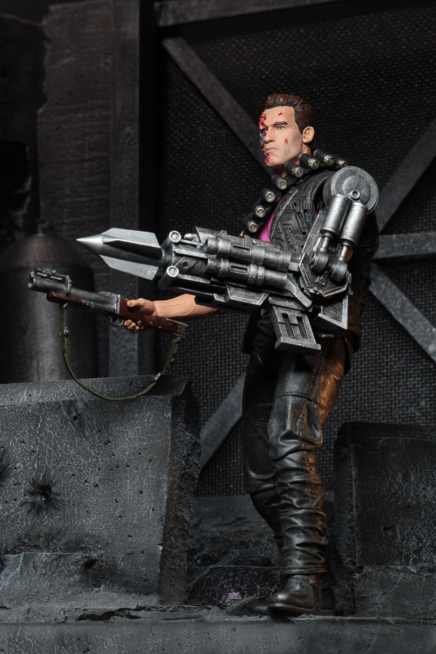 Terminator: Power Arm T-800- 7" Kenner Tribute Action Figure