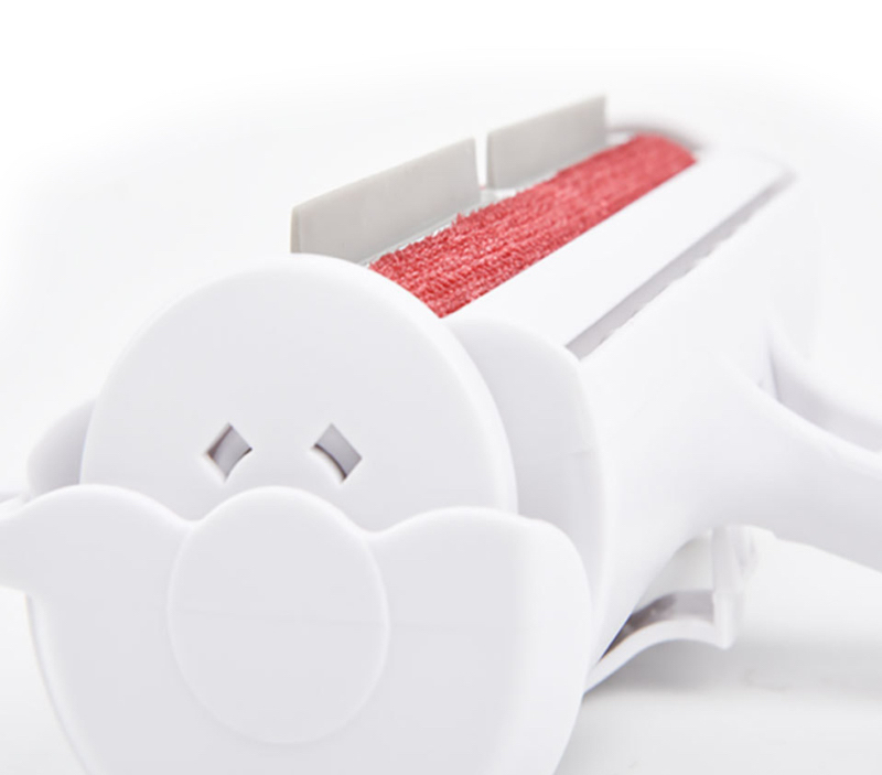 Buy Reusable Pet Hair Remover Roller (Red) at Mighty Ape NZ