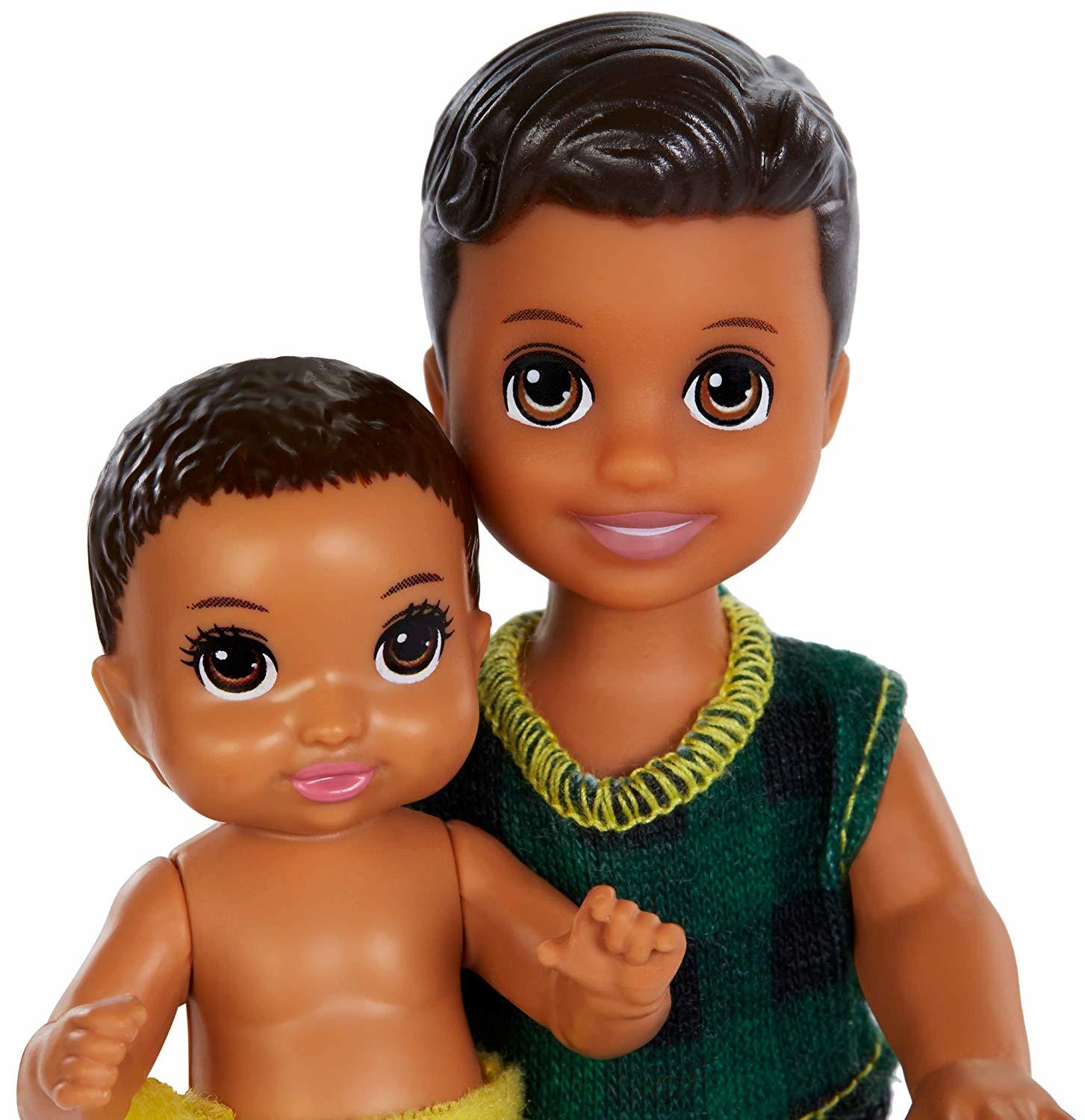 Barbie: Skipper Babysitters - Siblings Set (Bruntette Boys) image