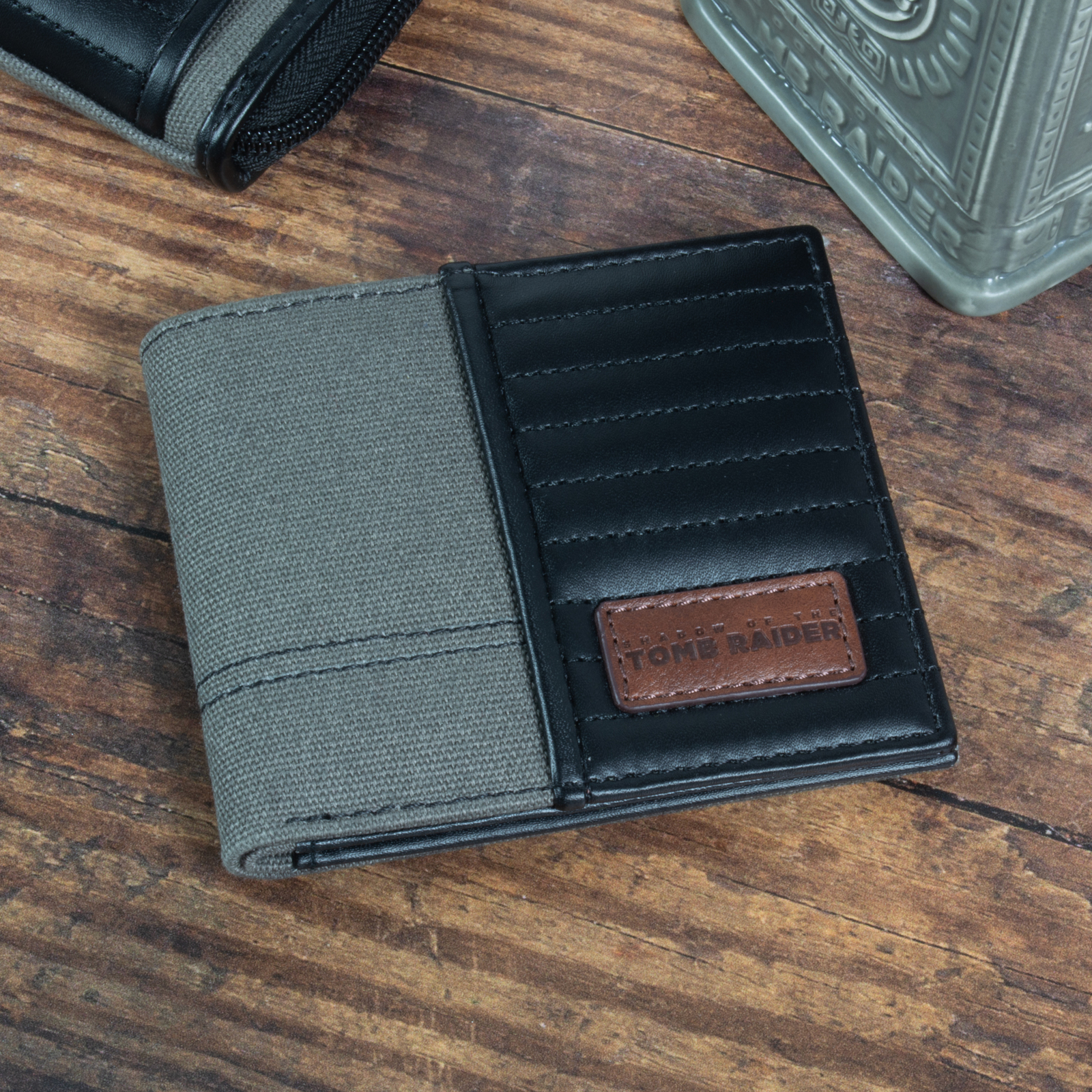 Shadow of the Tomb Raider - Bi-Fold Wallet