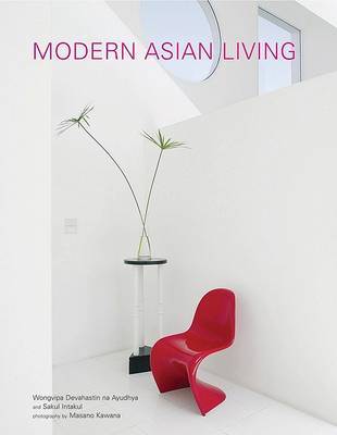 Modern Thai Living on Hardback by W Devahastin