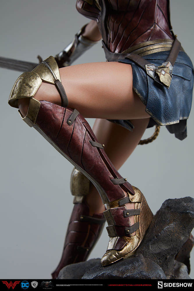 Batman v Superman: Wonder Woman - 20" Premium Format Figure