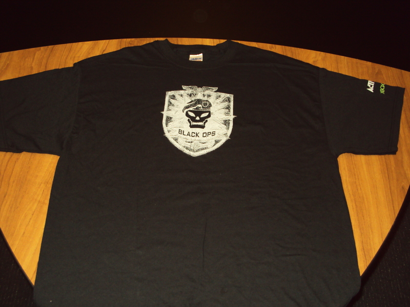 Call of Duty Black Ops T-Shirt - Large image