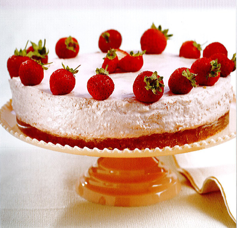 500 Cakes: The Only Cake Compendium You'll Ever Need by Susannah Blake image