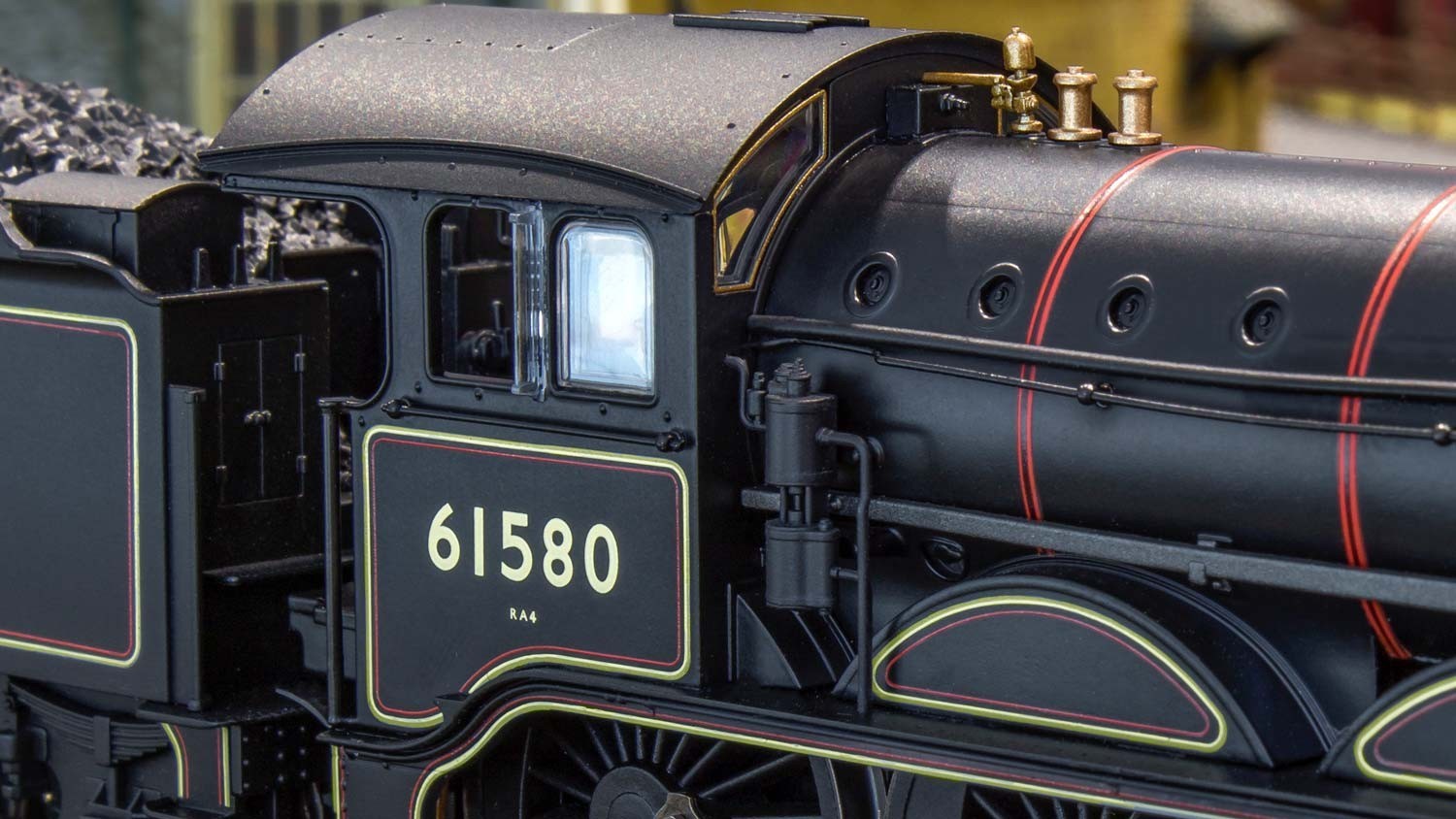 Hornby: BR 4-6-0 Holden B12 Class - BR Late image
