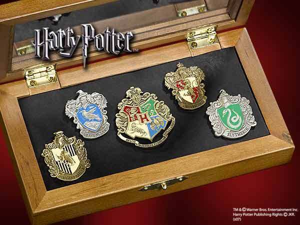 Harry Potter Hogwarts House Crest Pin Set