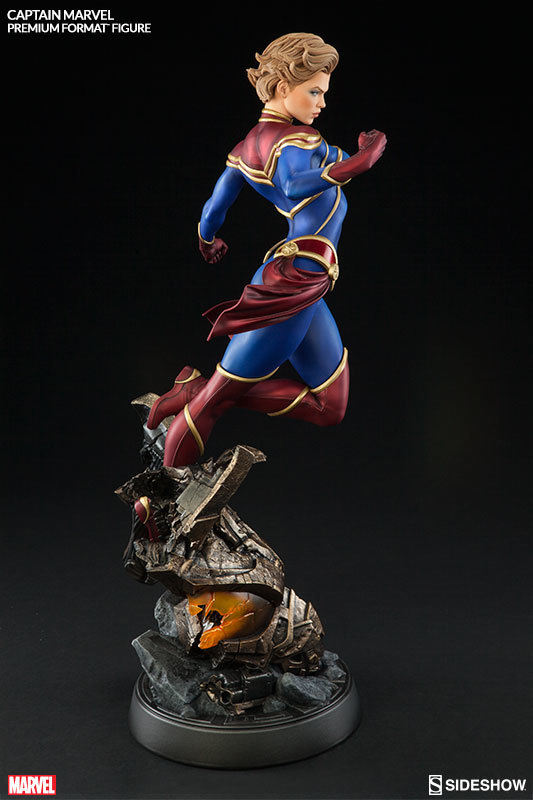 Captain Marvel - Premium Format Figure image