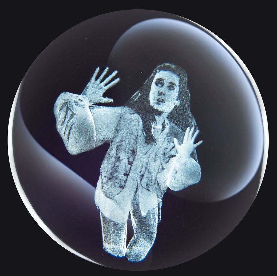 Labyrinth: Crystal Ball (Sarah Etched) - Prop Replica image
