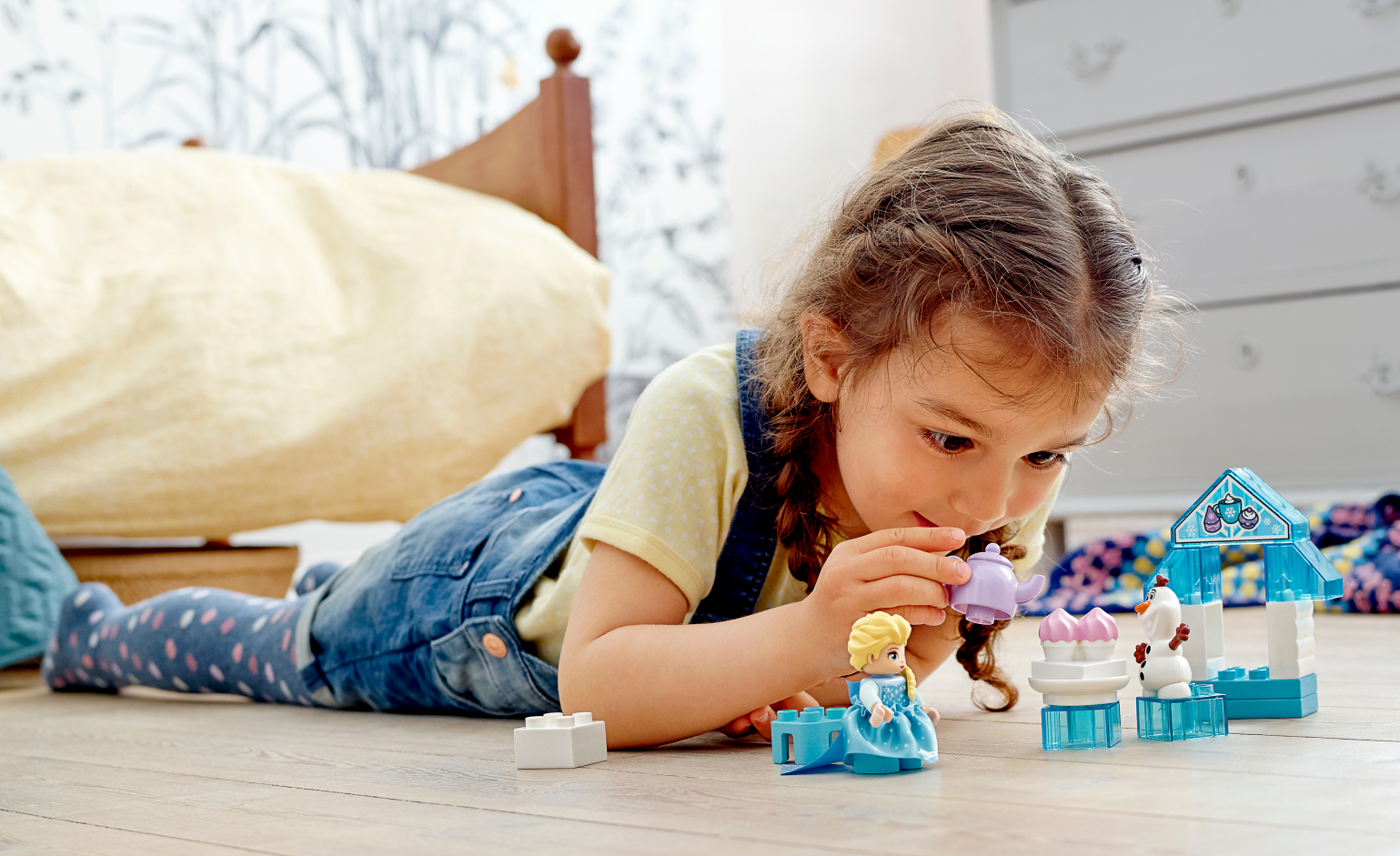 LEGO DUPLO: Elsa & Olaf's Ice Party image