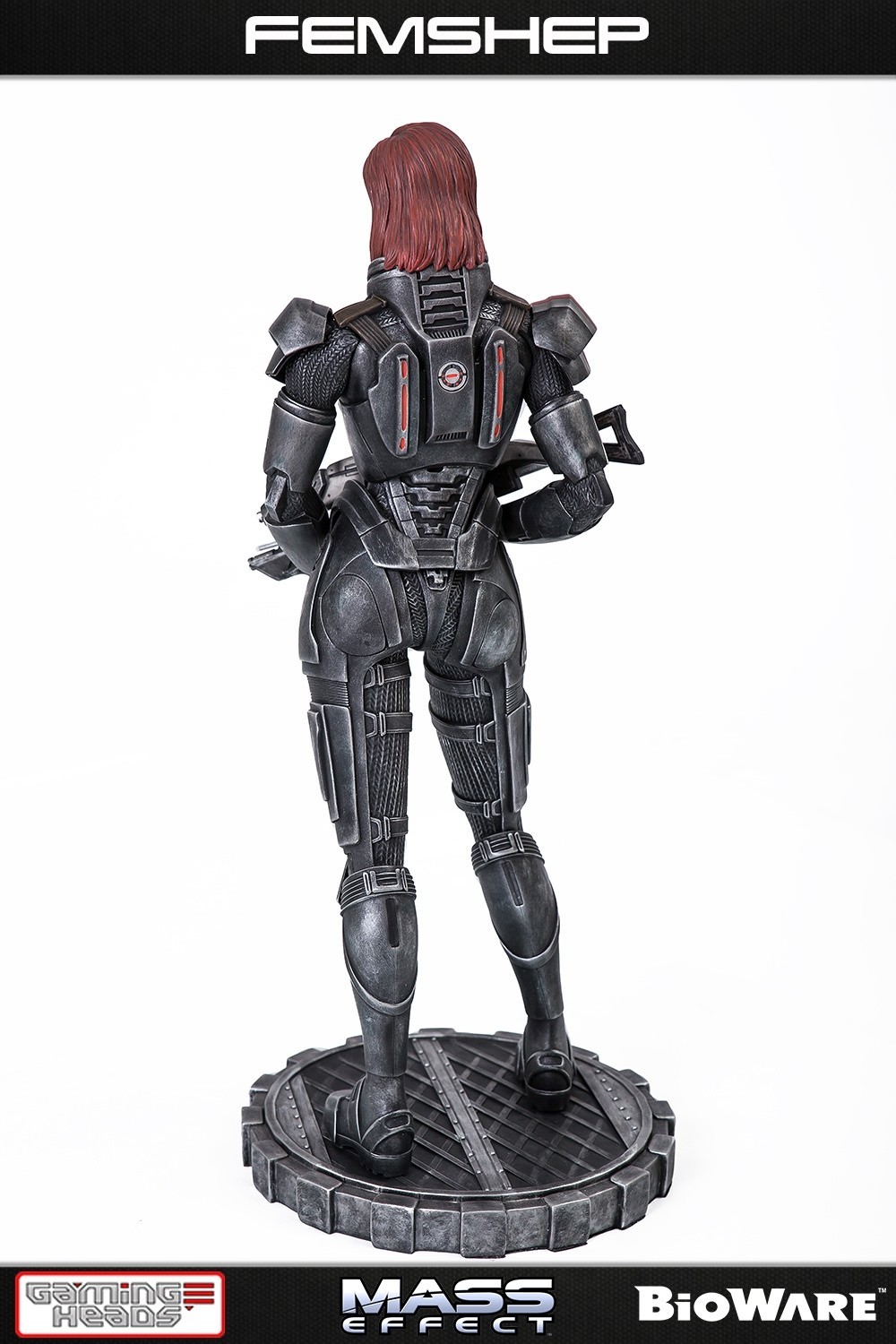 Mass Effect: Femshep - 20" Collectors Statue image