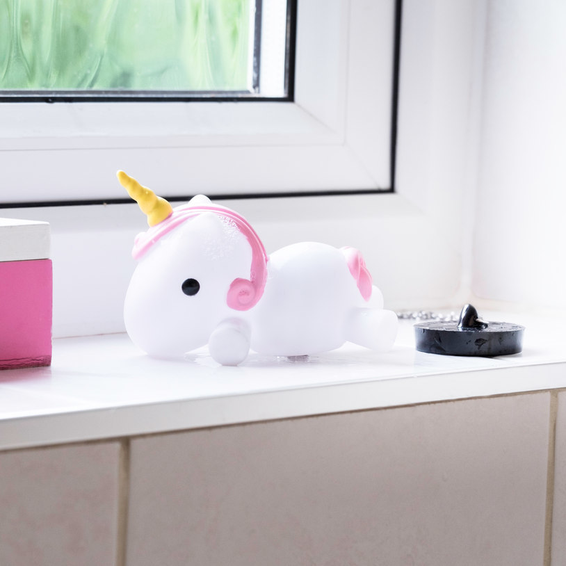 Colour Changing Unicorn Bath Plug image