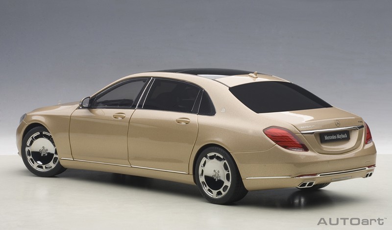 Autoart: 1/18 Mercedes Maybach S-klasse (S600) - Diecast Model image