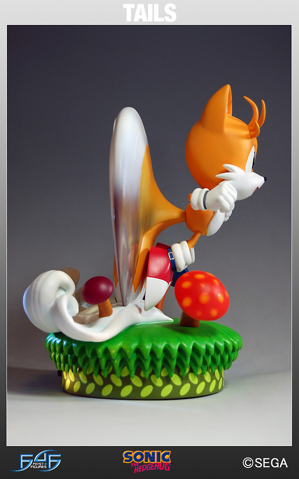 Sonic the Hedgehog 12" Statue - Tails the Fox (Limited Ed. 1500!) image