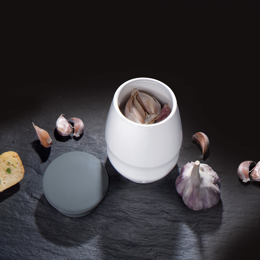 Cole & Mason Ceramic Garlic Keeper at Mighty Ape NZ