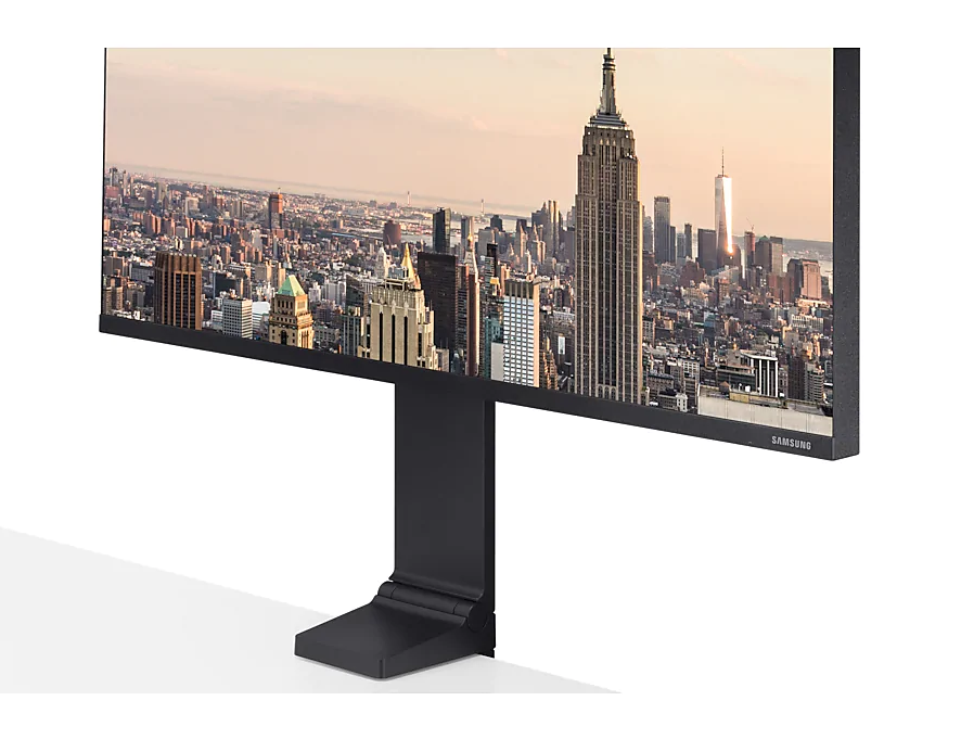 32" Samsung SpaceSaver Monitor at Mighty Ape NZ