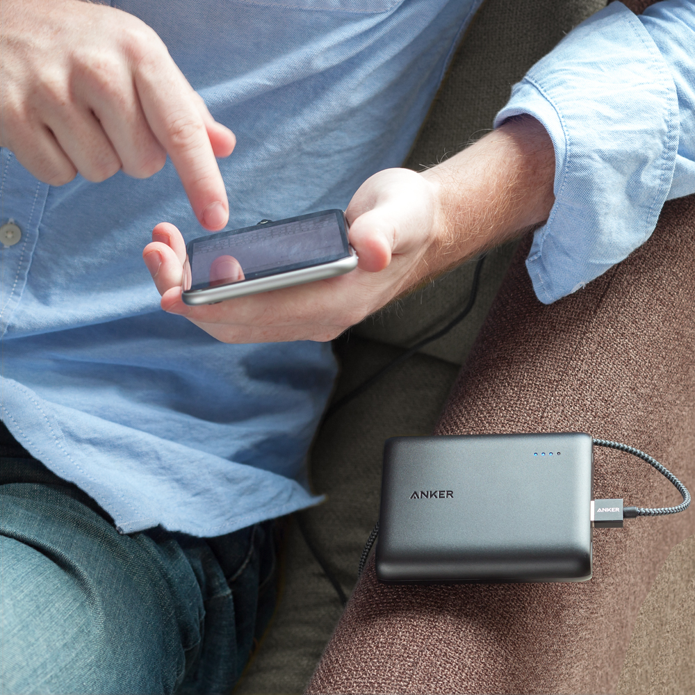 ANKER: PowerCore 13000mAh with 2x PowerIQ 2.4A ports - Black image