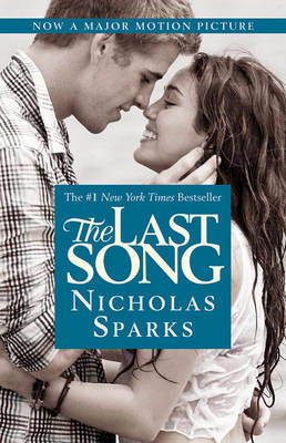 The Last Song on Paperback by Nicholas Sparks