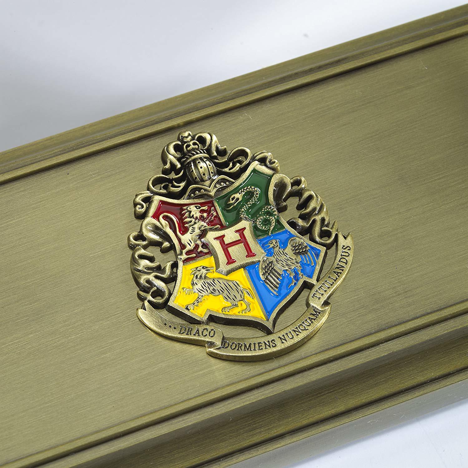 Harry Potter: Premium Wand Stand - Hogwarts image
