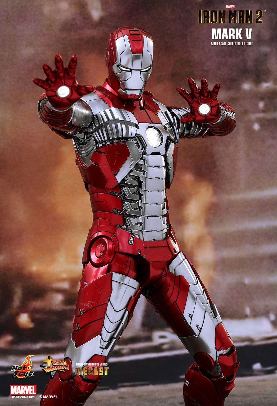 Avengers: Iron Man Mark V - 1:6 Scale Diecast Figure image