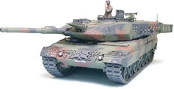Tamiya 1/35 Leopard 2 A5 Main Battle Tank - Model Kit image