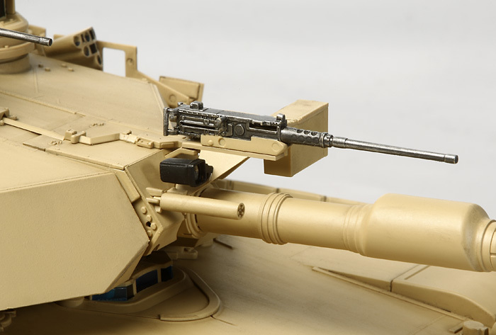 Tamiya U.S. M1A2 SEP Abrams TUSK II Tank 1/35 Model Kit image