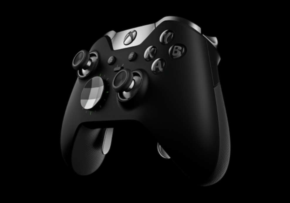 Xbox One Elite Wireless Controller on Xbox One