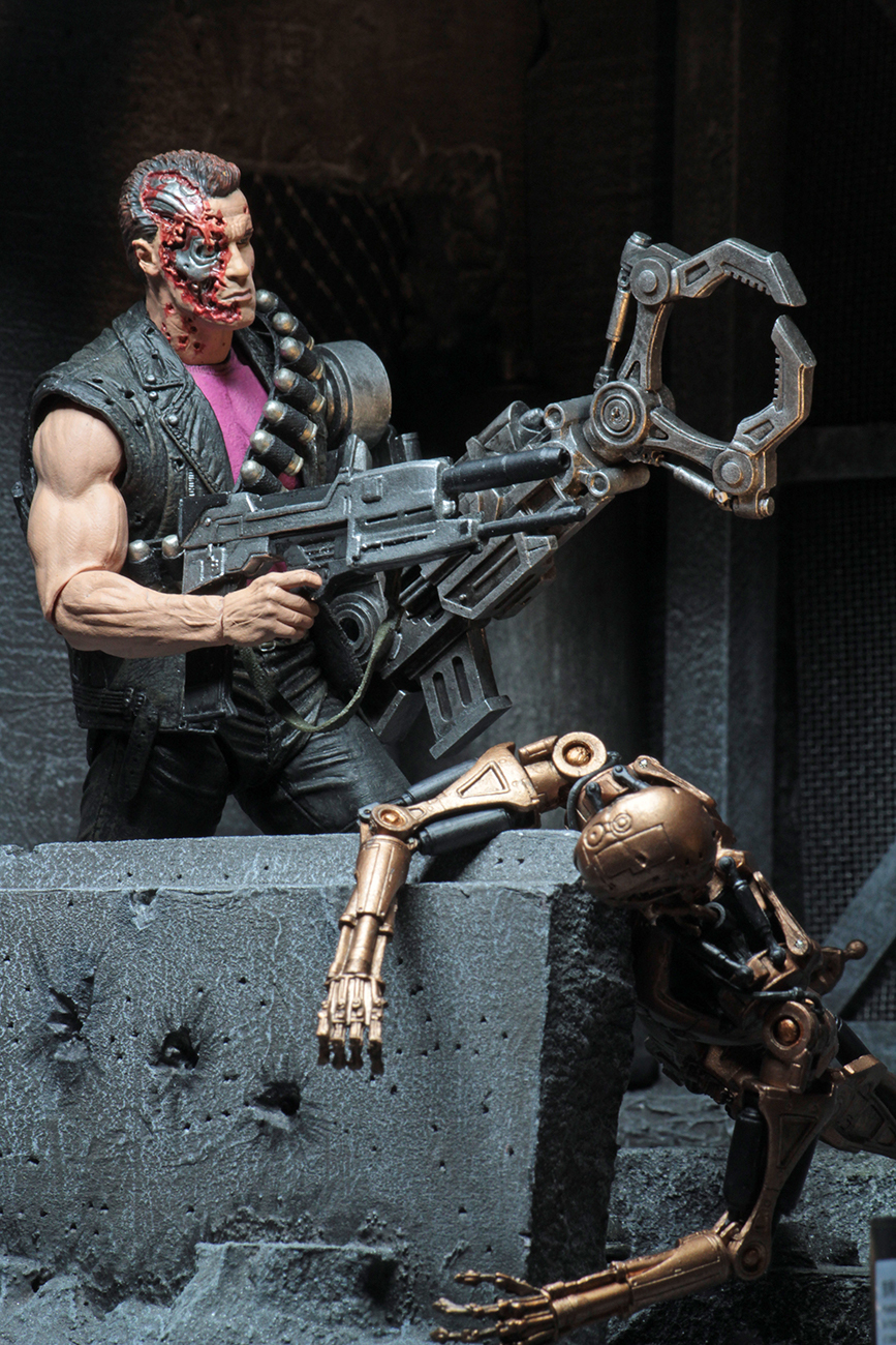 Terminator: Power Arm T-800- 7" Kenner Tribute Action Figure image