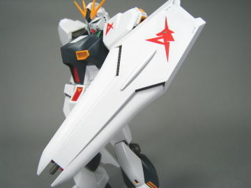 HGUC 1/144 RX-93 Nu Gundam - Model kit