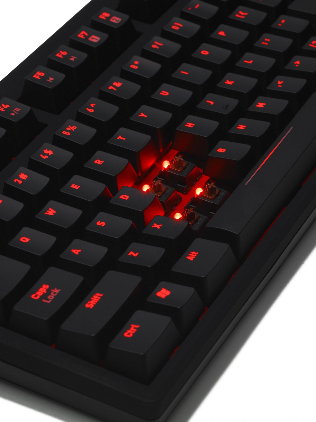 Fnatic Rush Pro Gaming Keyboard - Cherry MX Brown on PC