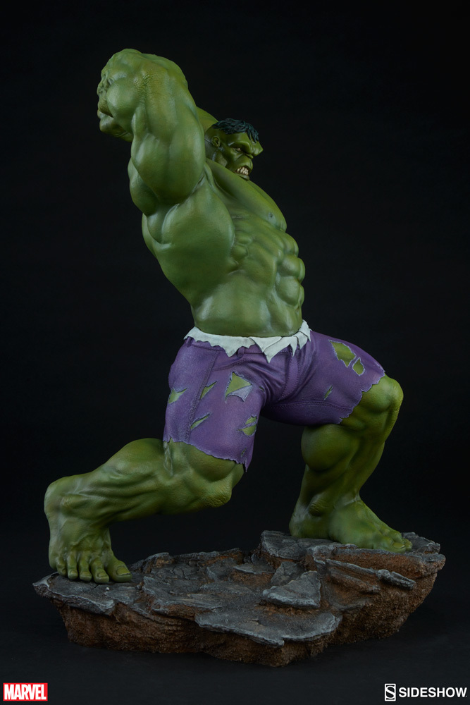 Marvel: Hulk - Avengers Assemble 24" Statue image