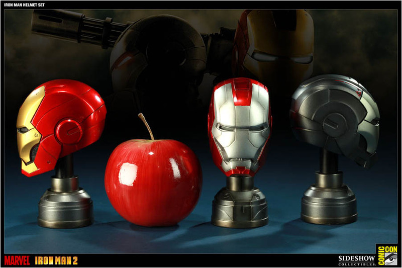 Iron Man Helmet Replica Exclusive Set